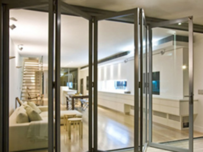 现代铝合金折叠门75豪华阳台开放式间断隐形推拉式隔断伸缩门定制图3