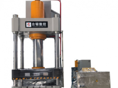 滕州台段150吨四柱液压机 压游戏币奖章专用液压机三梁四柱油压机图3