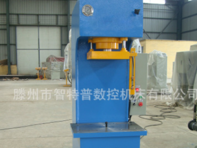 不锈钢水箱液压机四柱液压机315吨400吨液压机200吨现货模具压机图2