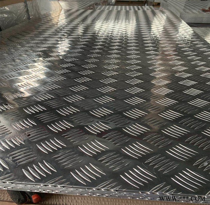 朝衡金属花纹铝板 1060花纹铝板 5052花纹合金铝板 防滑铝板 压花铝板 五条筋铝板 扁豆花纹铝板图5