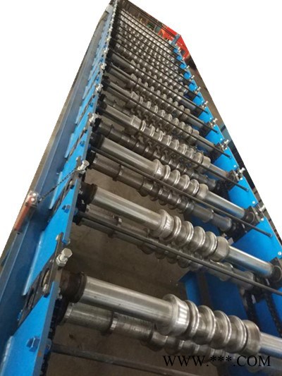 仓储波浪板型材设备 瓦楞板型材辊压设备 仓储立柱型材设备 **图4