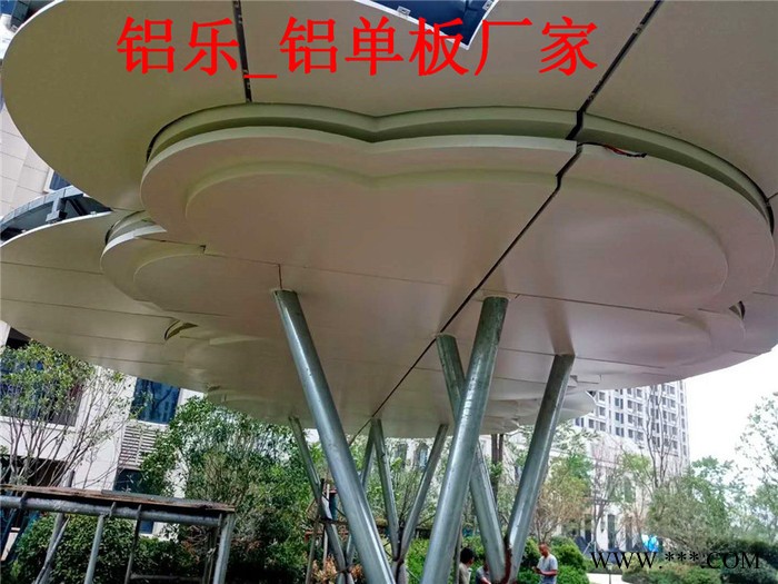 雕花弧形铝板包柱质量好  3D包柱铝单板价格低  弧形铝板包柱免费报价图1