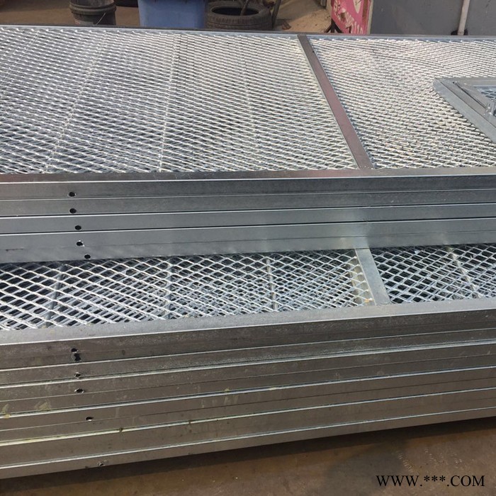 亿岑    厂家供应   铝板装饰菱形网   幕墙装饰铝板隔音网   菱形孔装饰网图5