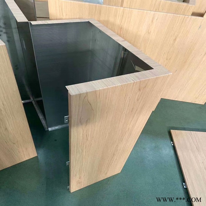 粤艺佰3mm厚木纹铝板包柱子造型，艺术铝板包柱子装饰厂家上门设计安装图7