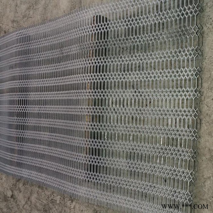 波浪铝板网 平头钢板网 钢板网护栏图3