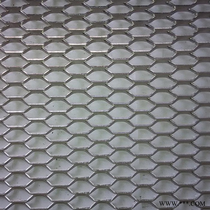 铝板网    画质钢板网    钢板网护栏图5