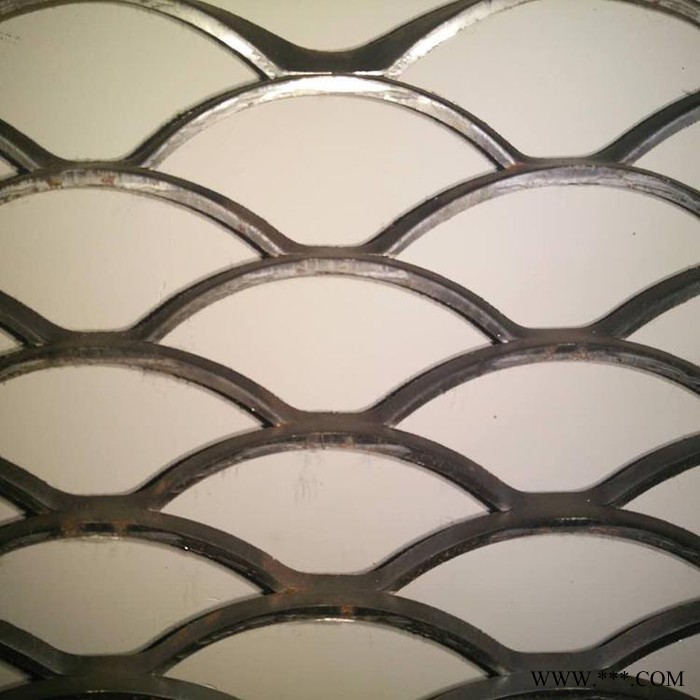 波浪铝板网    钢板网价格    外墙装饰网图6