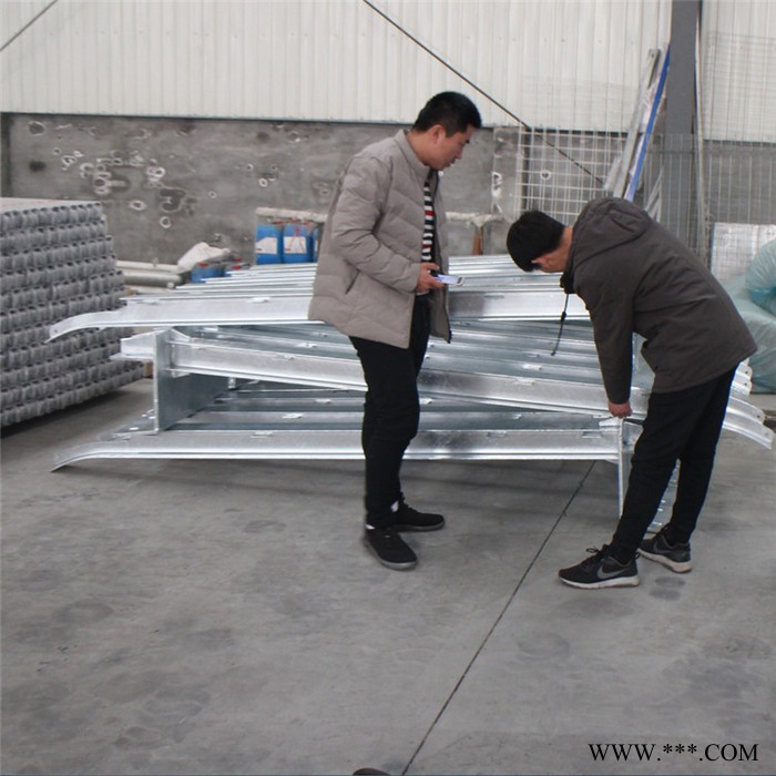 现货批发 隔声屏障 工厂声屏障 小区声屏障 铝板声屏障 铝板隔音屏图5