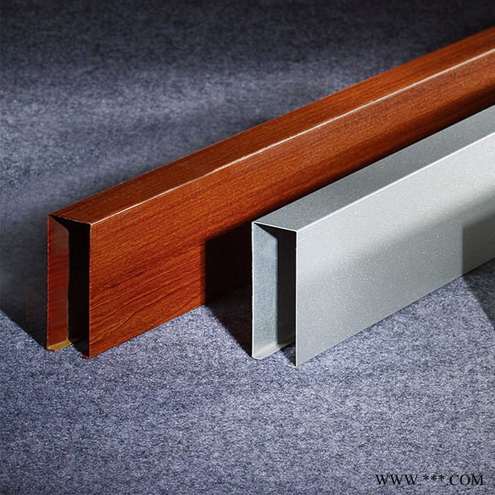 定制实用木纹铝方通天花 酒店会所造型铝板吊顶弧形方通 铝方通吊顶材料图4