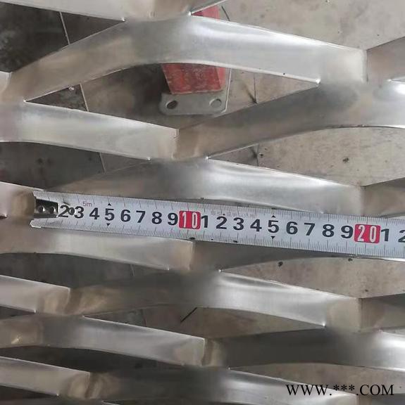 铝板装饰网    不锈钢板网    金属装饰网图6