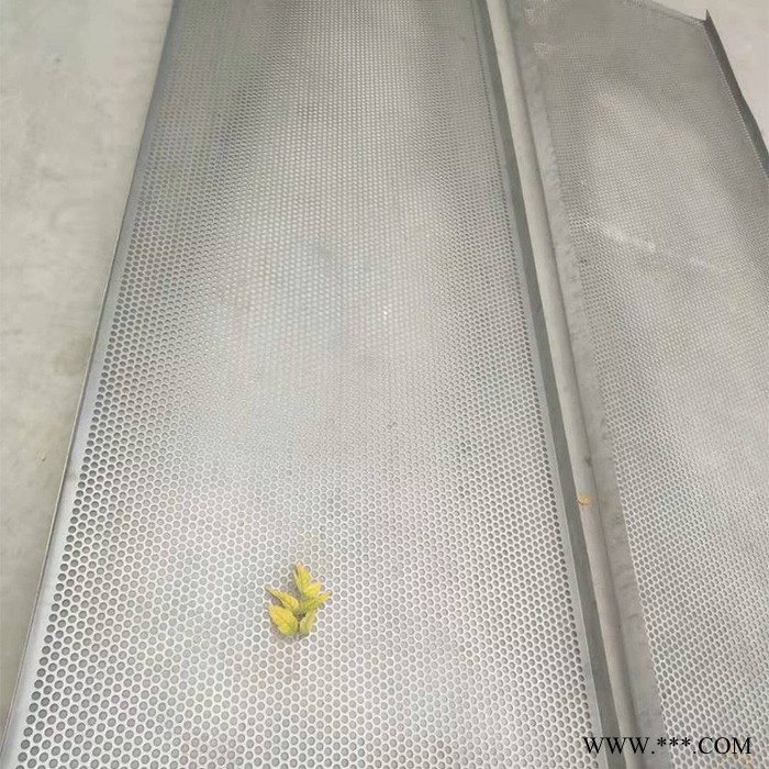 现货供应  微孔冲孔网 小孔冲孔网 铝板冲孔网 量大从优图4