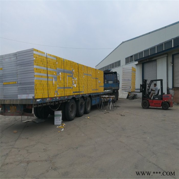 现货供应 城市公路音屏墙 道路交通隔屏 声屏障 高速公路隔音板 铝板隔音墙 声屏障批发图5