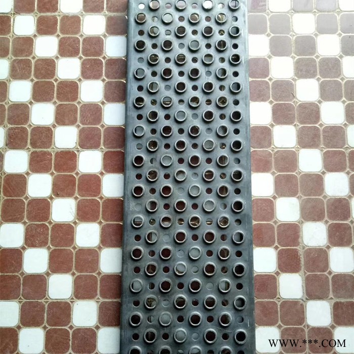 pp板冲孔网 平台踏步板 茂名冲孔网 铝板吊顶网 天花板冲孔网 亭松冲孔网 支持定做图3