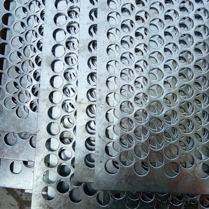 庄合  不锈钢冲孔网深加工 铝钢板冲孔网 镀锌板冲孔网 铁板冲孔网  不锈钢圆孔冲孔网 304圆孔冲孔网 铝板冲孔网图3