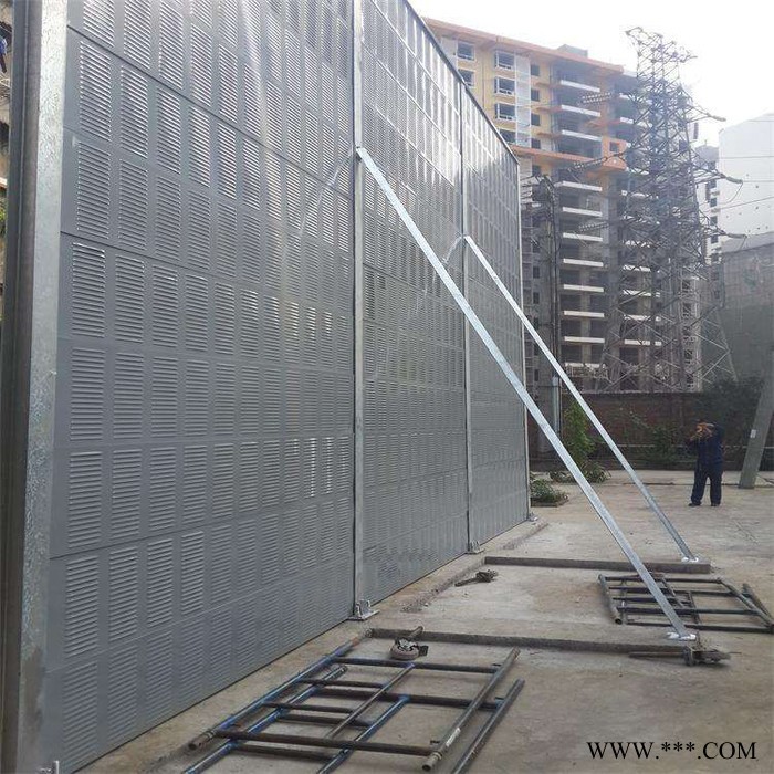 可定制  成都 小区声屏障 小区隔声屏板 铝板隔音墙  声屏障现货图2