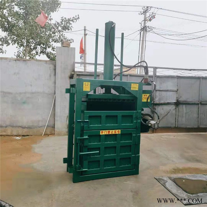 废旧生活垃圾压块机   200升油漆桶压扁机价格   铝型材边角料压块机视频图6
