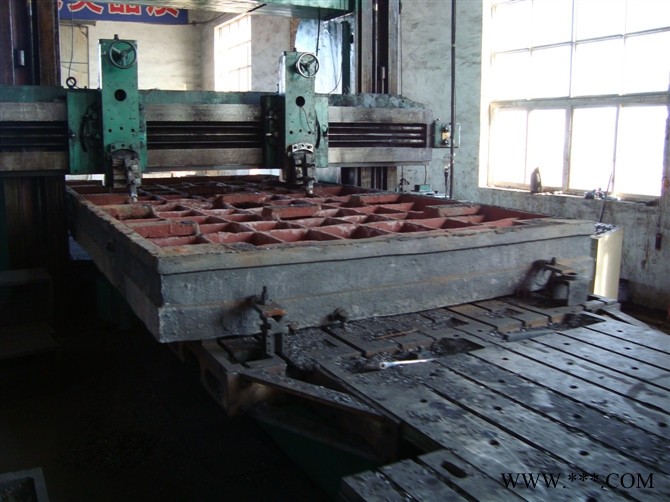 新创所有平板、铸铁平板、研磨平板、划线平板、装配平板、柳焊平板、三坐标平板、T型槽平板、铝型材检验平板、水槽工作平板图7