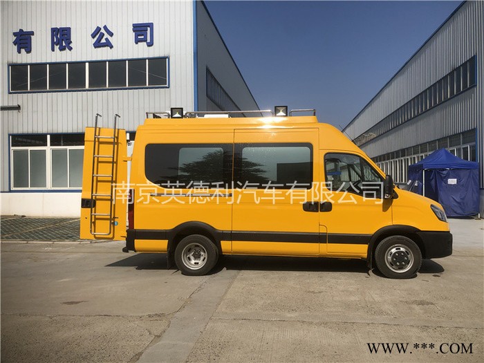 依维柯工具库房车 存放工具 大空间 不锈钢工具柜 花纹铝板地板 耐用 低损耗 厂家直售 出厂价格 定制化生产 可批量图5