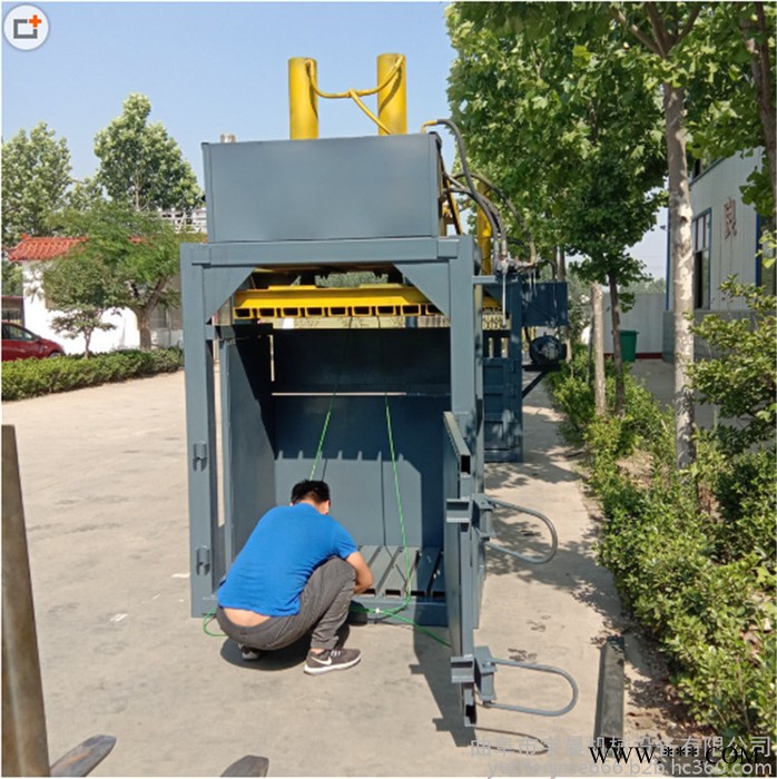 阜阳涂料桶挤扁机 宇晨矿泉水瓶压块机 铁皮铝板打包机厂家价格图5