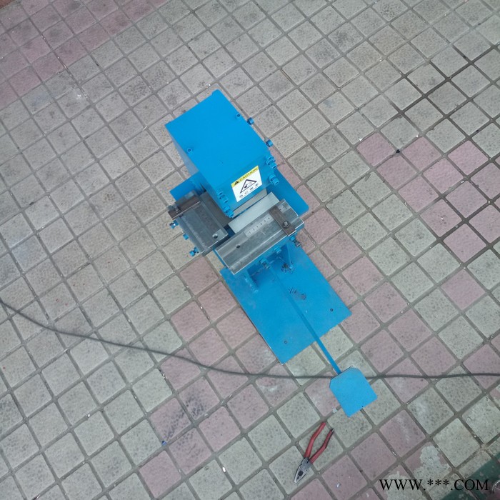 厂供1.5x80脚踏剪角机 铁皮铝板剪角器 多边角度剪 鑫隆剪角器图4