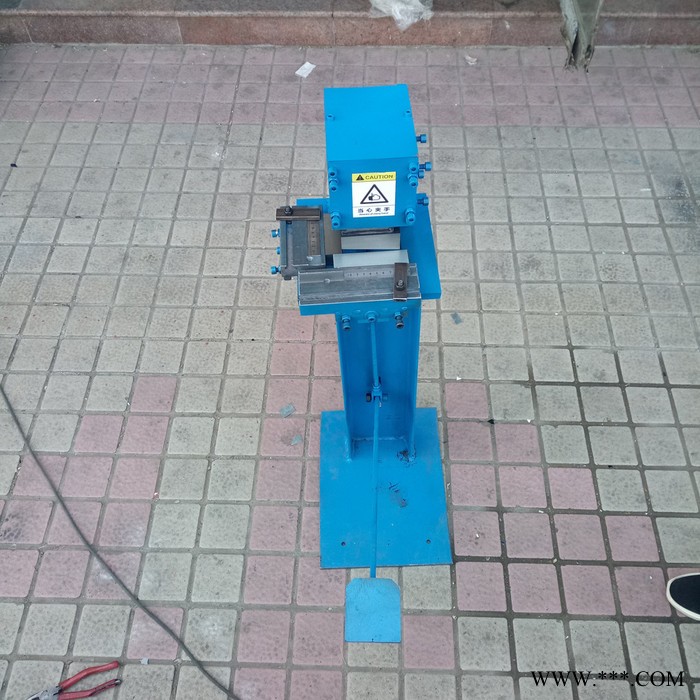 厂供1.5x80脚踏剪角机 铁皮铝板剪角器 多边角度剪 鑫隆剪角器图3