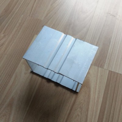 品正 铝型材