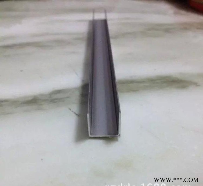 铝合金专业特价瓷砖柜体铝材 新款橱柜铝材图3