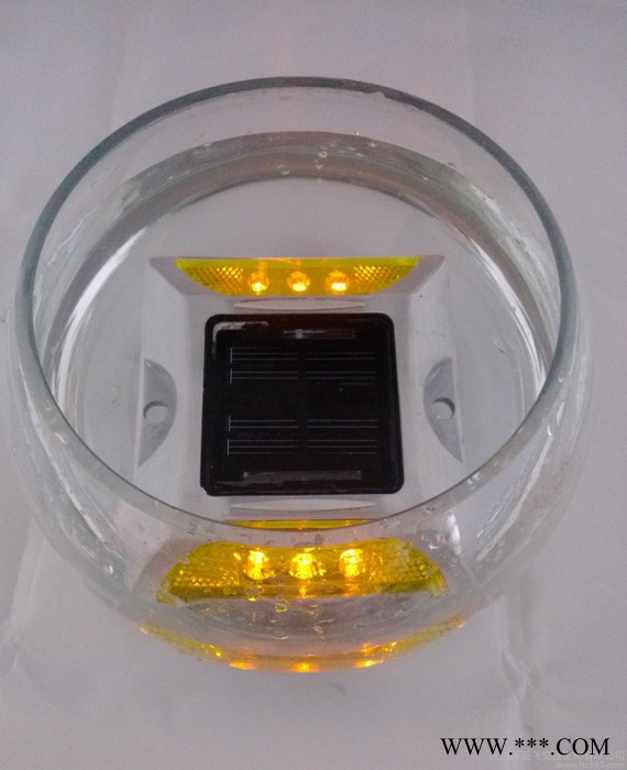 铸脚闪烁双面太阳能道钉 反光铸铝太阳能道钉凸起路标公路反光钉图2