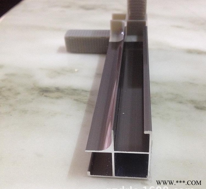 大量 陶瓷橱柜铝材 晶刚门铝材 橱柜铝材 瓷砖柜体图3