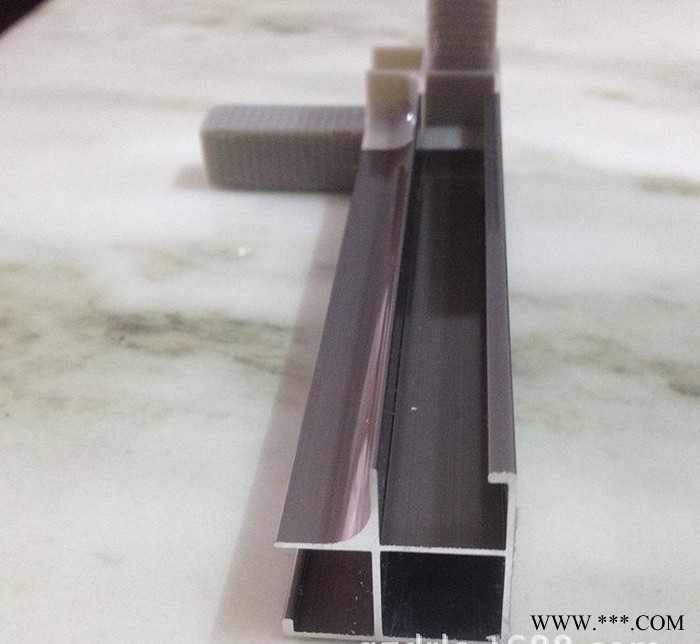 大量 陶瓷橱柜铝材 晶刚门铝材 橱柜铝材 瓷砖柜体图2