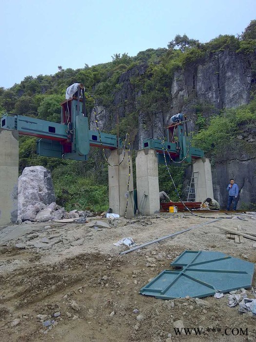 山西碳素切割机现场/切碳素机价格/碳素块分切机操作图2