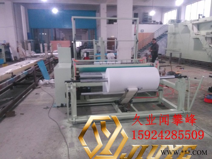 供应无纺布分切机,无纺布点段分切机,无纺布打孔分切复卷机图3