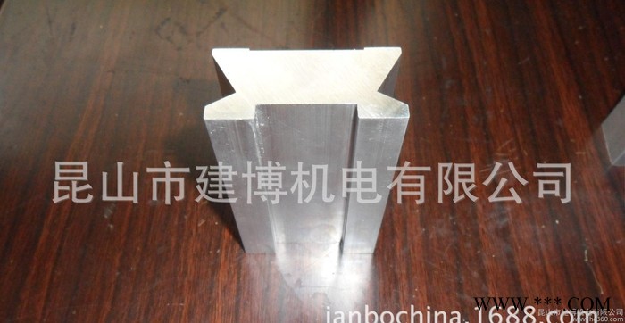 分切机气压刀刀架固定架燕尾槽鸠尾槽及气嘴固定板图3