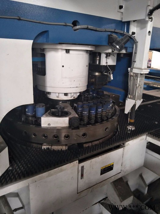 亚威 HPI3047数控冲床  数控转塔冲床  数控折弯机  数控剪板机图4