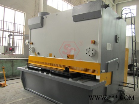 供应神冲剪板机图2