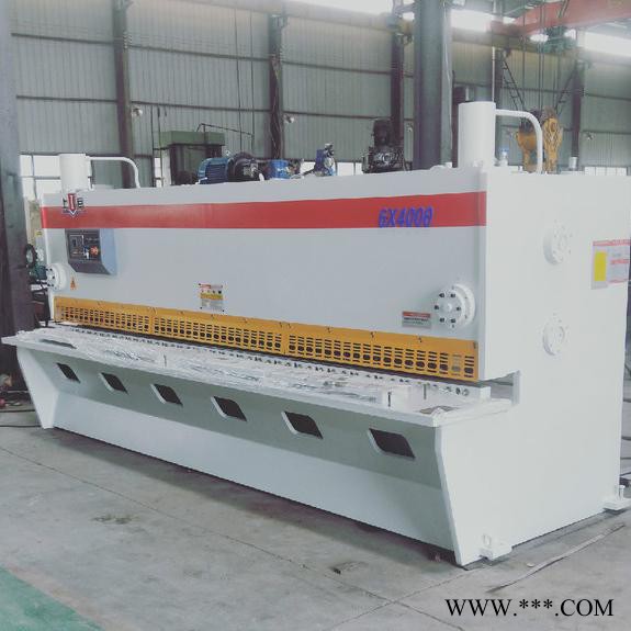 上巨8*3200 剪板机图3