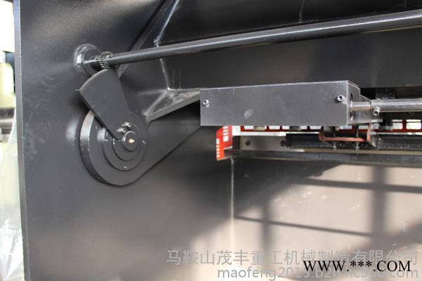 液压摆式剪板机  供应销售图2