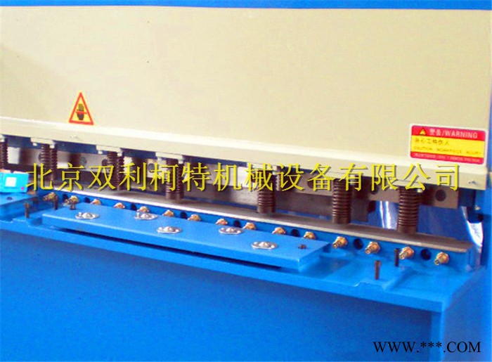 SCMQC12Y 液压摆式剪板机图2