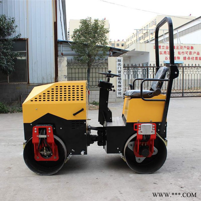 850座驾式压路机 小型座驾式压路机厂家 柴油水冷轧道机图4