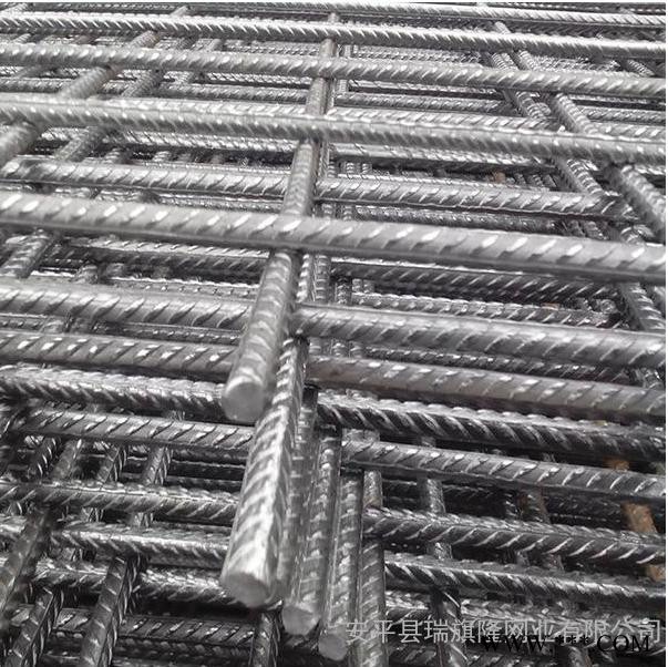 瑞旗隆丝网厂家备有大量现货钢筋网片 冷轧带肋钢筋网片 CRB550钢筋网片 混泥土钢筋网片 工地钢筋网片 钢筋碰焊网片图3