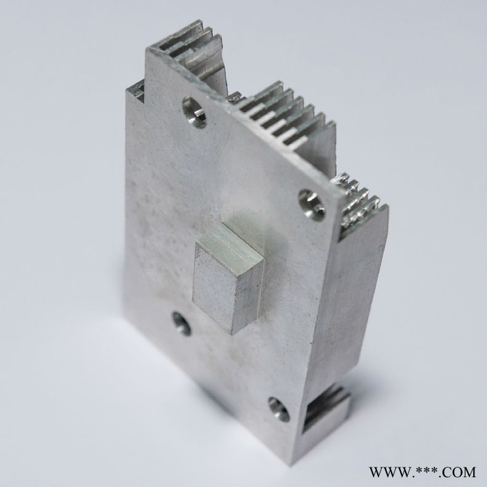 大用金属铝型材深加工生产制造厂 表面处理 阳极氧化 切削打孔电泳喷涂深加工图3