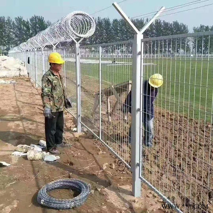 常年生产  机场监狱护栏网机场围网 监狱护栏网 电镀机场护栏网 机场护栏网厂图4