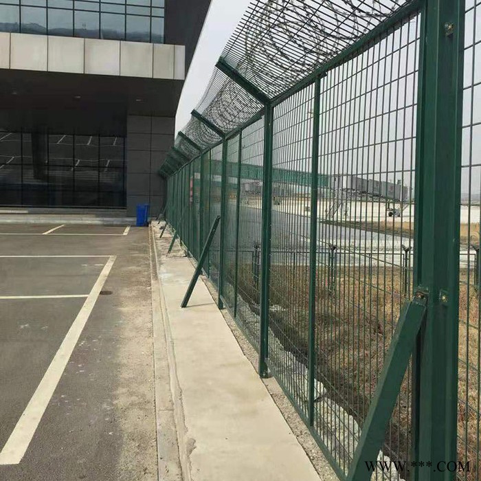 专业生产  机场监狱护栏网机场安防护栏网 监狱护栏网 电镀机场护栏网 机场护栏网厂图6