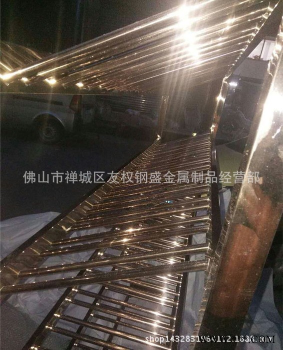 电镀加工镜面玫瑰金餐厅酒柜   高端酒店香槟金不锈钢红酒架