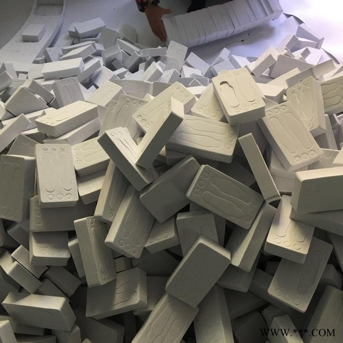 深圳市利信利 铝箔泡棉 EVA防潮泡棉  铝箔泡棉专业制造 欢迎洽谈图2