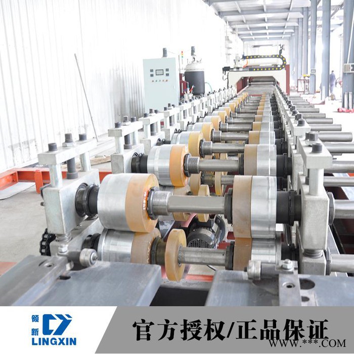 领新聚氨酯pu铝箔装饰板生产线 装饰夹芯板发泡设备 PU金属雕花板生产线图3