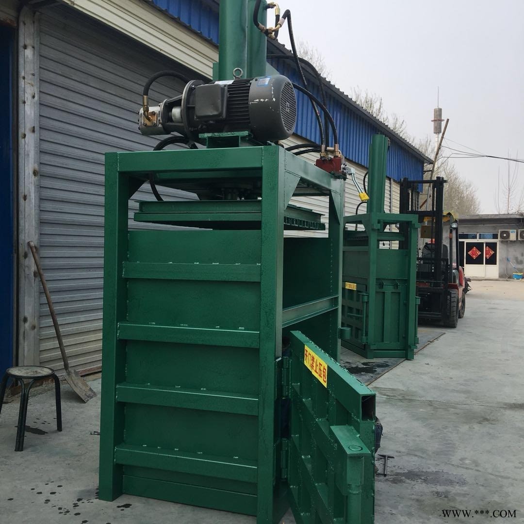 驰航废旧纸箱板打包机 塑料薄膜压包机厂家 自动出包省人工吨袋捆包机 立式下角料打包机 铝板液压打块机 黄浦区药材打包机图5