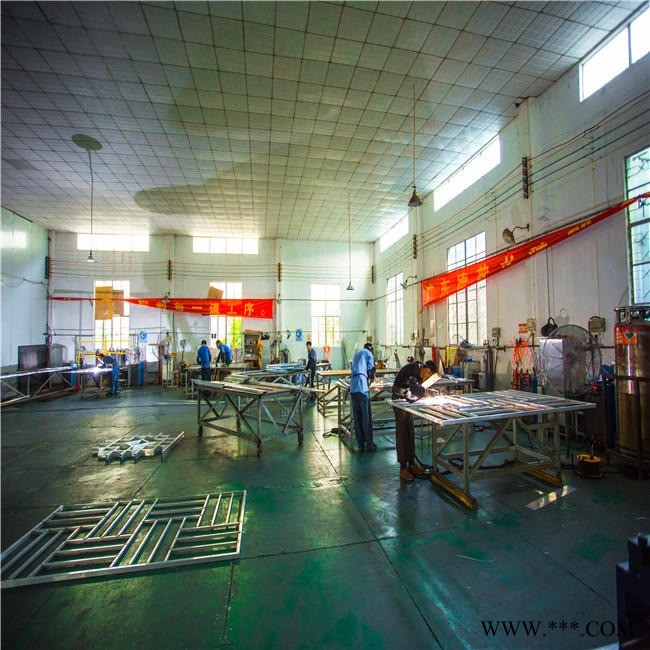 款式多种多样艺术冲孔铝板 雕花铝天花板供货厂家图10