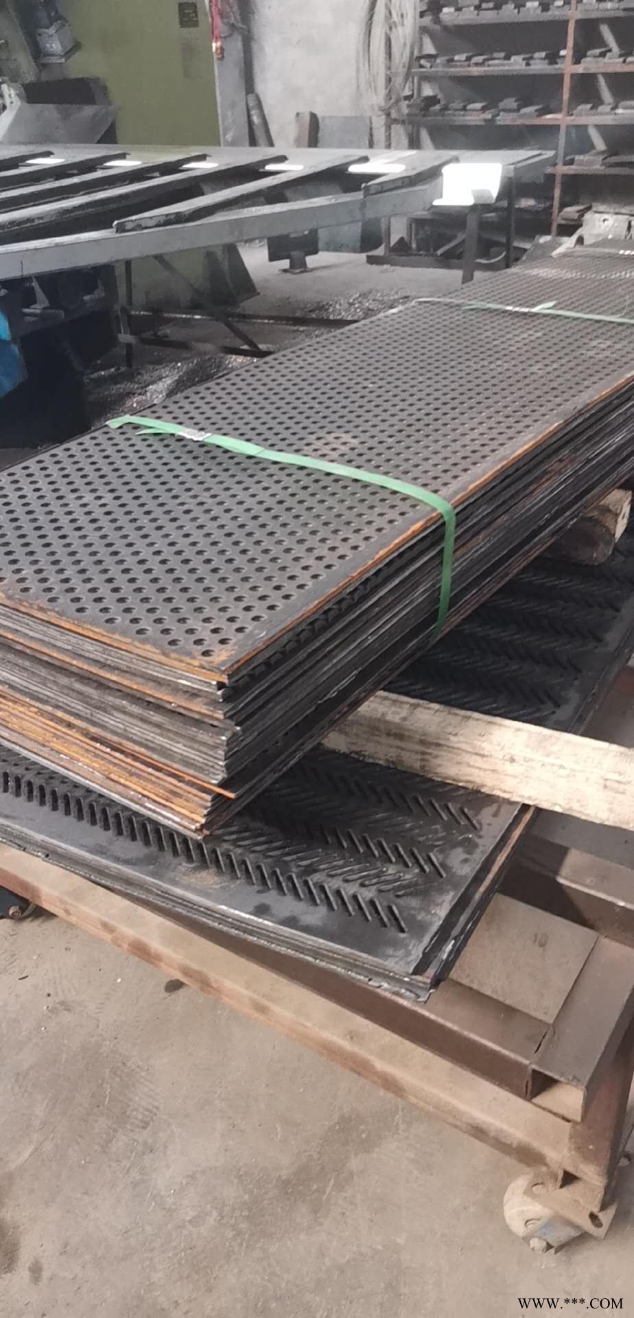 重型冲孔网 塞北圆孔网板铝板材质 重型冲孔网生产厂家图2