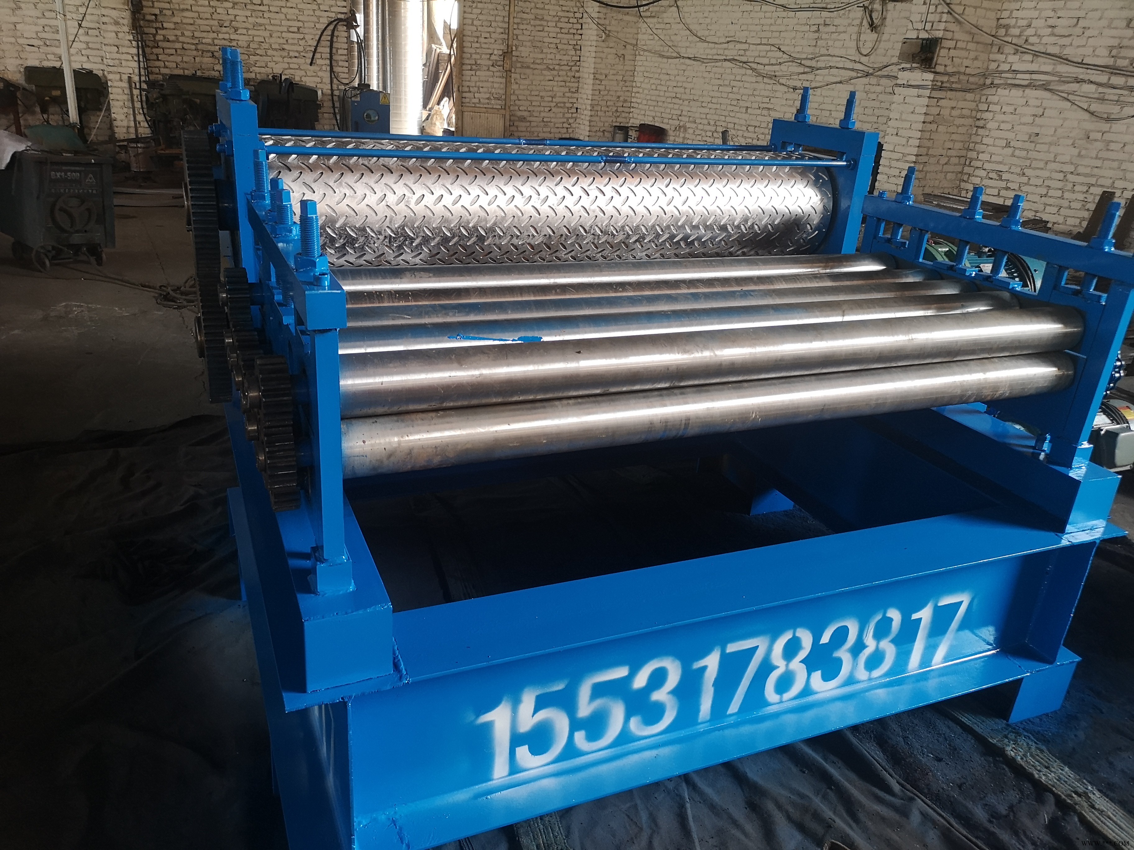 信成压花机防滑板压花机 铝板彩钢板压花机 卷板压花机 彩钢板滚花机 压花机图10